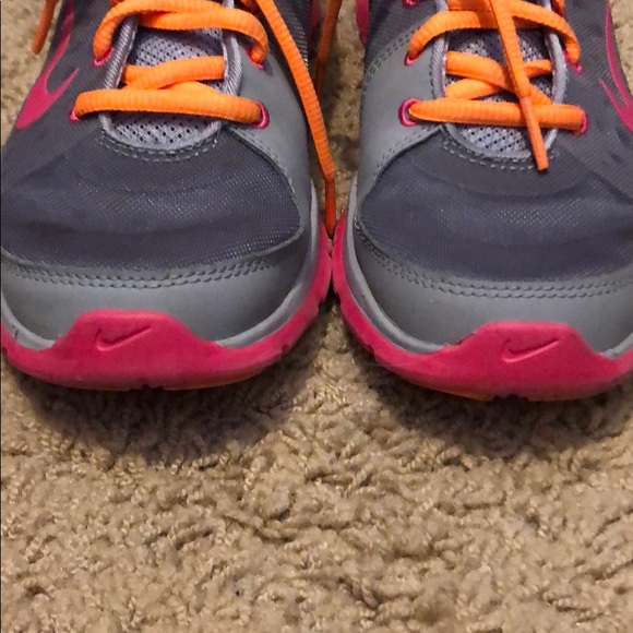 Nike Training Shoes - Picture 3 of 7